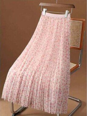 Women's Ditsy Floral Long Pleated Skirt, Fashionable Polyester Fabric With Sligh